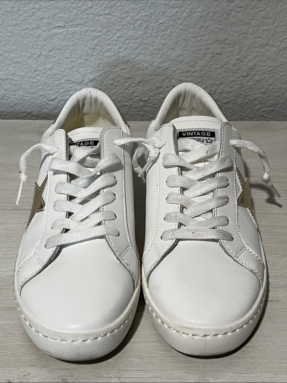 Vintage 1954 White Leather Sneakers with Gold Star Size 9